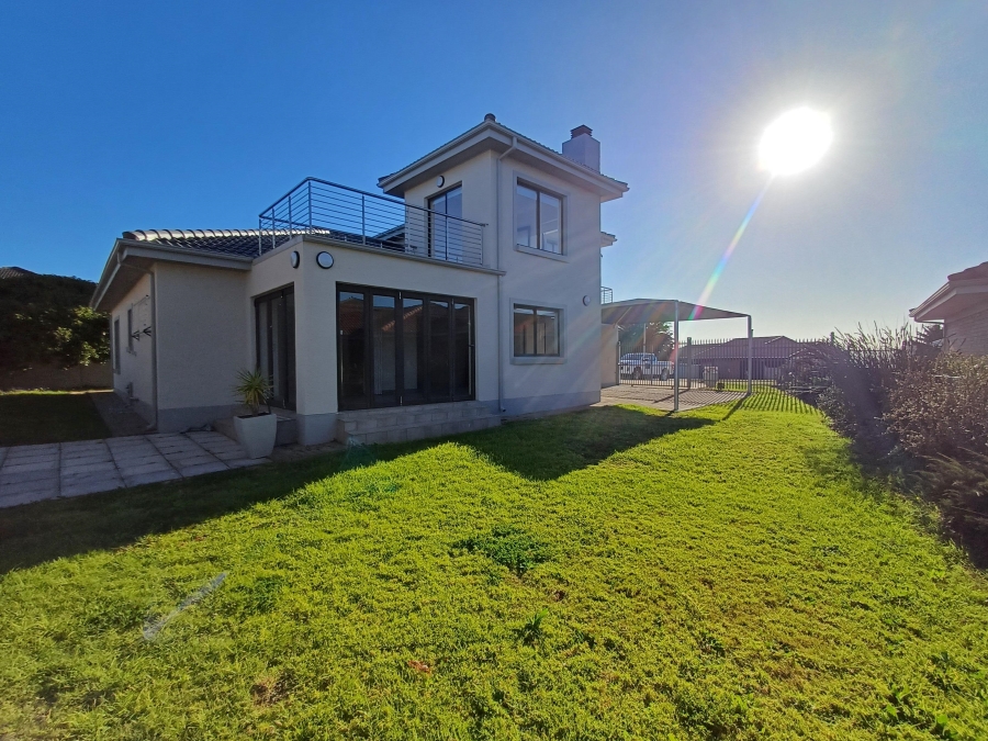 3 Bedroom Property for Sale in Hartenbos Heuwels Western Cape